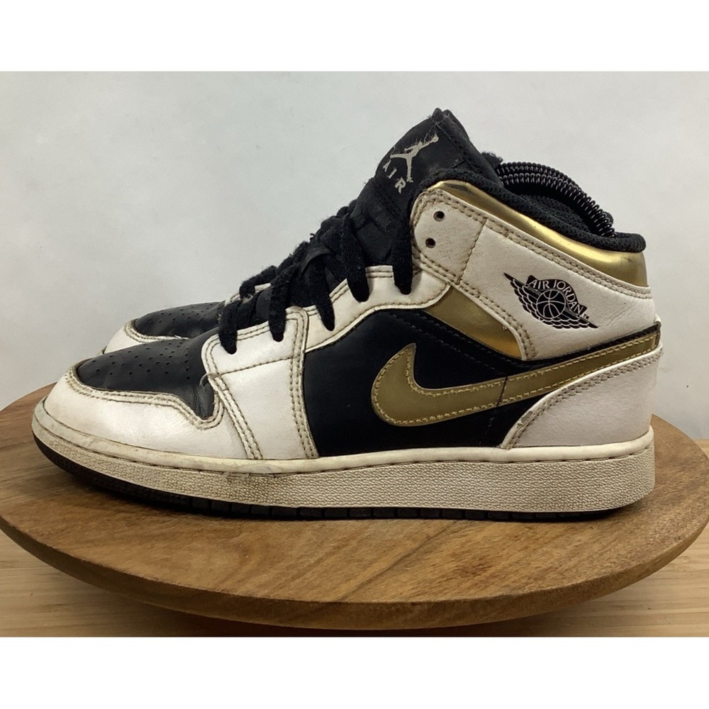 Air Jordan 1 Mid Metallic Gold White‎ Black Sneakers Kids 4.5Y 554725-190
